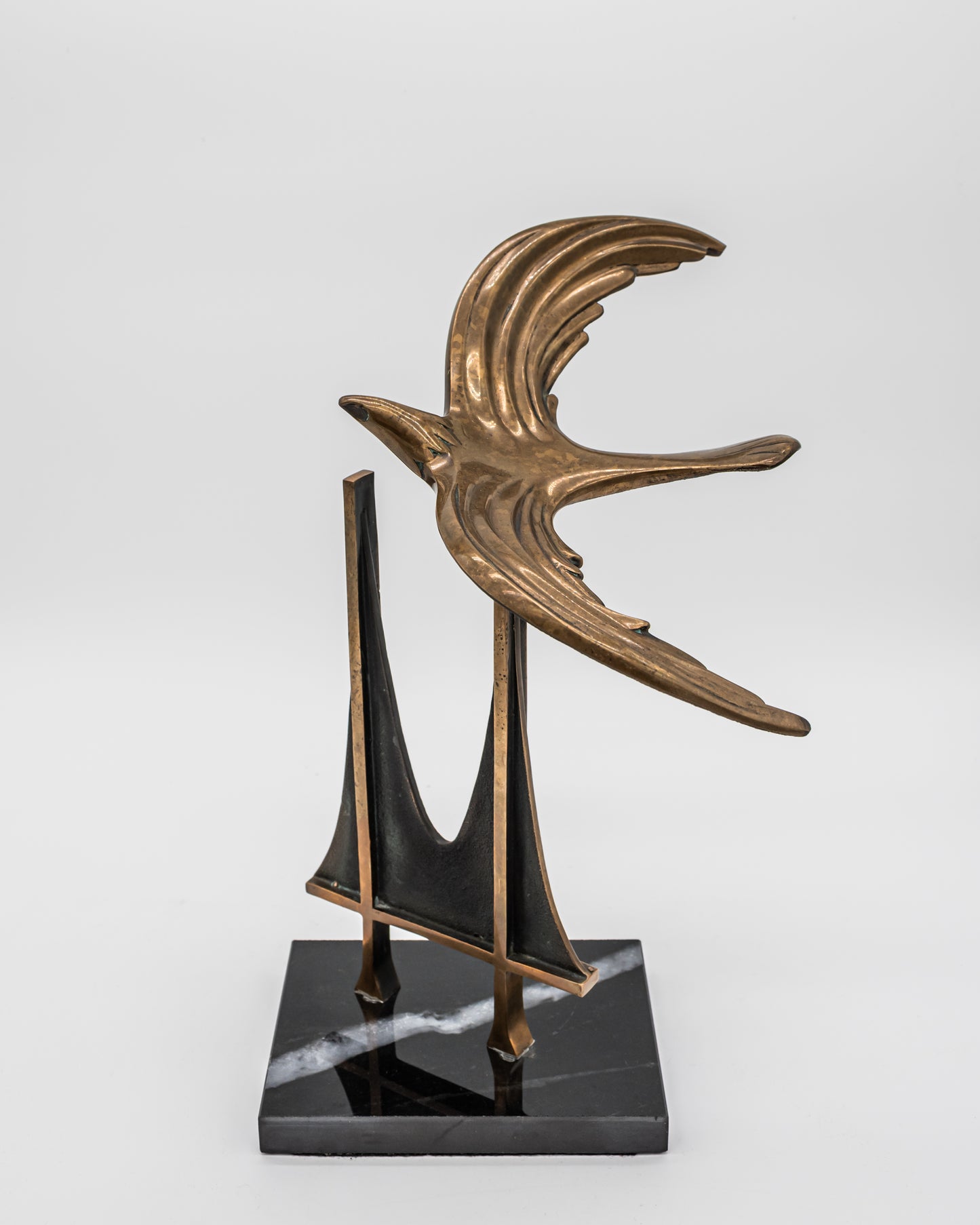 Golden Gate Soaring Sculpture