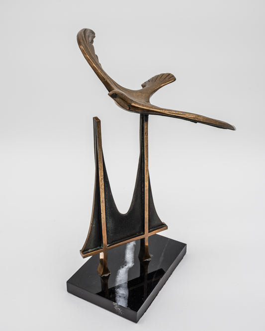 Golden Gate Soaring Sculpture