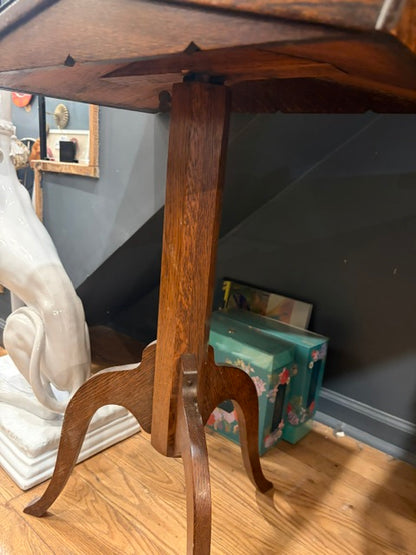 Vintage Oak Reading Stand / Book Table with Tripod Base